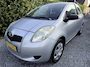 Toyota Yaris 1.0 VVTi Terra | Elekt. Ramen | Radio / CD | Stuurbekrachtiging | APK tot 30-09-2027!
