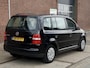 Volkswagen Touran 1.6-16V FSI Highline |Clima |CruiseC |Nieuwe APK
