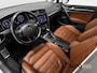 Volkswagen Golf 1.5 TSI Highline Business R-Line|PANO|LED|LEDER|CARPLAY|GOED ONDERHOUDEN|
