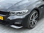 BMW 3-Serie Touring 330e M-Sport High Executive | Panoramadak | Drive Assist Prof | Head up | Trekhaak