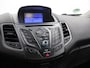 Ford Fiesta 1.0 Style airco, elecraam, 4-deurs, centrvergr, Hill hold, Bluetooth, Navigatie, Lichtmetalen velgen Een comfortabele en luxe hatchback die een moderne uitstraling combineert met een verrassend ruim interieur. Dankzij de efficiënte 1.0-liter motor biedt deze auto een prettige rijervaring en