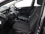 Ford Fiesta 1.0 Style airco, elecraam, 4-deurs, centrvergr, Hill hold, Bluetooth, Navigatie, Lichtmetalen velgen Een comfortabele en luxe hatchback die een moderne uitstraling combineert met een verrassend ruim interieur. Dankzij de efficiënte 1.0-liter motor biedt deze auto een prettige rijervaring en