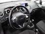 Ford Fiesta 1.0 Style airco, elecraam, 4-deurs, centrvergr, Hill hold, Bluetooth, Navigatie, Lichtmetalen velgen Een comfortabele en luxe hatchback die een moderne uitstraling combineert met een verrassend ruim interieur. Dankzij de efficiënte 1.0-liter motor biedt deze auto een prettige rijervaring en