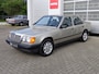 Mercedes-Benz 200-Serie 200-500 (W124) 230 E Smetteloze auto met slechts 73906 KM !! Automaat + Airco