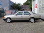 Mercedes-Benz 200-Serie 200-500 (W124) 230 E Smetteloze auto met slechts 73906 KM !! Automaat + Airco