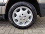 Mercedes-Benz 200-Serie 200-500 (W124) 230 E Smetteloze auto met slechts 73906 KM !! Automaat + Airco