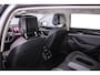 Volkswagen Passat Variant 1.5 eTSI Business 150pk DSG Automaat, Trekhaak, Stoelverwarming, Stuurverwarming, Achteruitrijcamera, Side assist, App-connect, Navigatie, LED verlichting