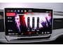 Volkswagen Passat Variant 1.5 eTSI Business 150pk DSG Automaat, Trekhaak, Stoelverwarming, Stuurverwarming, Achteruitrijcamera, Side assist, App-connect, Navigatie, LED verlichting