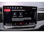 Volkswagen Passat Variant 1.5 eTSI Business 150pk DSG Automaat, Trekhaak, Stoelverwarming, Stuurverwarming, Achteruitrijcamera, Side assist, App-connect, Navigatie, LED verlichting
