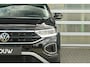 Volkswagen T-Roc 1.0 TSI 115pk Life 'Goal' | Allseasonbanden | Dodehoek Sensor | Navigatie | Apple CarPlay