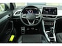 Volkswagen T-Roc 1.0 TSI 115pk Life 'Goal' | Allseasonbanden | Dodehoek Sensor | Navigatie | Apple CarPlay