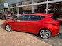SEAT Leon 1.5 eTSI FR Business Intense, panoramadak, wegklapbare trekhaak .