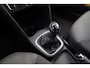 Volkswagen Polo 1.0 Comfortline Edition 75PK / 55kW, Parkeersensoren achter, radio, bluetooth telefoonvoorbereiding, elektrisch verstel- en verwarmbare buitenspiegels, airco, armsteun