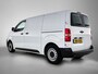 Peugeot e-Expert Standard Premium 75 kWh 136pk | Accu 92% | 100% Elektrisch | 3-zits | Navigatie via Apple Carplay / Android Auto | Airco | Cruise Control | Parkeersensoren | Bluetooth | Regensensor | Automatisch dimlicht | 2x Schuifdeur | Laadvloer + betimmering | Dealeronderhouden |