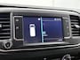 Peugeot e-Expert Standard Premium 75 kWh 136pk | Accu 92% | 100% Elektrisch | 3-zits | Navigatie via Apple Carplay / Android Auto | Airco | Cruise Control | Parkeersensoren | Bluetooth | Regensensor | Automatisch dimlicht | 2x Schuifdeur | Laadvloer + betimmering | Dealeronderhouden |
