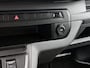 Peugeot e-Expert Standard Premium 75 kWh 136pk | Accu 92% | 100% Elektrisch | 3-zits | Navigatie via Apple Carplay / Android Auto | Airco | Cruise Control | Parkeersensoren | Bluetooth | Regensensor | Automatisch dimlicht | 2x Schuifdeur | Laadvloer + betimmering | Dealeronderhouden |