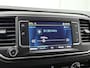 Peugeot e-Expert Standard Premium 75 kWh 136pk | Accu 92% | 100% Elektrisch | 3-zits | Navigatie via Apple Carplay / Android Auto | Airco | Cruise Control | Parkeersensoren | Bluetooth | Regensensor | Automatisch dimlicht | 2x Schuifdeur | Laadvloer + betimmering | Dealeronderhouden |