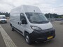 Peugeot e-Boxer L3H3 3.5t 110kWh | 8 JAAR GARANTIE | VERWARMDE BESTUURDERSTOEL | VERWARMDE VOORRUIT | DIGITALE BINNEN SPIEGEL | CAMERA