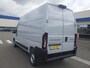 Peugeot e-Boxer L3H3 3.5t 110kWh | 8 JAAR GARANTIE | VERWARMDE BESTUURDERSTOEL | VERWARMDE VOORRUIT | DIGITALE BINNEN SPIEGEL | CAMERA