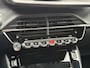 Peugeot 208 Allure 1.2 Hybrid 100PK e-DCS6 Automaat Navigatie, Achteruitrijcamera, Keyless, Stoelverwarming, Apple Carplay, Android Auto