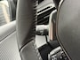 Peugeot 208 Allure 1.2 Hybrid 100PK e-DCS6 Automaat Navigatie, Achteruitrijcamera, Keyless, Stoelverwarming, Apple Carplay, Android Auto