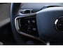 Volvo EX30 Single Motor Extended Range Plus 69 kWh | Achteropkomend verkeer waarschuwing | Apple Carplay & Android Auto | Autonomous Emergency Braking | Bluetooth telefoonvoorbereiding | Stoelverwarming | Cruise control adaptief met Stop&Go en stuurhulp | Dodehoekdetectie met correctie | Electronic climate controle | Rijstrooksensor met correctie