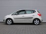 Kia Venga 1.4 CVVT X-ecutive | Trekhaak | 16" LM | Clima | Cruise | Navi | Parkeersensor achter |