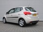 Kia Venga 1.4 CVVT X-ecutive | Trekhaak | 16" LM | Clima | Cruise | Navi | Parkeersensor achter |