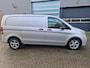 Mercedes-Benz Vito full options 100.000km dealer auto 1e eig cruise bumpers in kleur lm 3-pers climate control zeer mooi