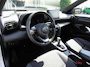 Toyota Yaris Cross 1.5 VVT-I Hybrid 116pk CVT Dynamic | Pano | Nav | Cam | Stoel + Stuurverw. | El. Achterklep|