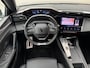 Peugeot 308 SW Plug-in Hybrid 225 GT | Schuifdak | Stoelverwarming | Memory Seats | Keyless | Dodehoekdetectie | Carplay/Android Auto | Unieke km stand |