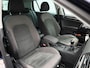 Volkswagen Golf 1.0 TSI Highline | Airconditioning | Cruise Control | Navigatie | DAB | Parkeersensoren | Lichtmetalen Velgen |