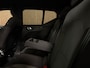 Volvo XC40 B4 Plus Dark | Trekhaak | Harman Kardon | Bestuurdersstoel elektrisch geheugen | Adaptieve Cruise Control | Stoel en Stuurwielverwarming | Google Infotainment | Parkeercamera | Pilot Assist | BLIS Dode Hoek Detectie | Keyless Drive | Parkeersensoren voor+achter | Passagiersstoel elektrisch | Elektrisch bedienbare achterklep | 19 Inch | Zitting verlenging voorstoelen | DAB Radio | Apple Carplay/Android Auto | Draadloos telefoon opladen | Volvo On Call met mobiele App functie | Aurora Silver Metallic |