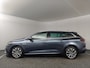 Renault Megane Estate 1.3 TCe 140 Techno | Climate control | Camera | Trekhaak | AppleCarplay AndroidAuto | 1700 Kg Trekken | All season banden | Navigatie |