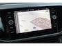 Volkswagen T-Cross 1.0 TSI Style Door ons geleverd en onderhouden, achteruitrijcamera (Rear View), parkeersensoren voor en achter (PDC), navigatie, 2-zone climatronic, adaptieve cruise control (ACC), privacy glas, digital cockpit pro, elektrisch verstel-, verwarm- en inklapbare buitenspiegels, multifunctioneel lederen stuurwiel, grootlichtassistent (Light Assist), dodehoekdetectie (Side Assist), draadloze telefoonlader, keyless go & entry etc.