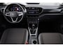 Volkswagen T-Cross 1.0 TSI Style Door ons geleverd en onderhouden, achteruitrijcamera (Rear View), parkeersensoren voor en achter (PDC), navigatie, 2-zone climatronic, adaptieve cruise control (ACC), privacy glas, digital cockpit pro, elektrisch verstel-, verwarm- en inklapbare buitenspiegels, multifunctioneel lederen stuurwiel, grootlichtassistent (Light Assist), dodehoekdetectie (Side Assist), draadloze telefoonlader, keyless go & entry etc.