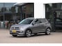 Volkswagen T-Cross 1.0 TSI Style Door ons geleverd en onderhouden, achteruitrijcamera (Rear View), parkeersensoren voor en achter (PDC), navigatie, 2-zone climatronic, adaptieve cruise control (ACC), privacy glas, digital cockpit pro, elektrisch verstel-, verwarm- en inklapbare buitenspiegels, multifunctioneel lederen stuurwiel, grootlichtassistent (Light Assist), dodehoekdetectie (Side Assist), draadloze telefoonlader, keyless go & entry etc.