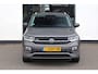 Volkswagen T-Cross 1.0 TSI Style Door ons geleverd en onderhouden, achteruitrijcamera (Rear View), parkeersensoren voor en achter (PDC), navigatie, 2-zone climatronic, adaptieve cruise control (ACC), privacy glas, digital cockpit pro, elektrisch verstel-, verwarm- en inklapbare buitenspiegels, multifunctioneel lederen stuurwiel, grootlichtassistent (Light Assist), dodehoekdetectie (Side Assist), draadloze telefoonlader, keyless go & entry etc.