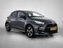 Toyota Yaris 1.5 Hybrid 115 First Edition + | BTW voertuig | Dodehoek detectie | Stoel+stuurverwarming | Parkeersensoren voor+achter | Apple CarPlay/Android Auto | Cruise Control Adaptive |