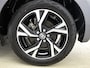 Toyota Yaris 1.5 Hybrid 115 First Edition + | BTW voertuig | Dodehoek detectie | Stoel+stuurverwarming | Parkeersensoren voor+achter | Apple CarPlay/Android Auto | Cruise Control Adaptive |