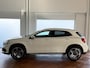 Mercedes-Benz GLA 200 AMG line | Navigatie | 19 inch AMG velgen | Bi-Xenon | Camera | PDC voor+achter | Half lederen sportstoelen met stoelverwarming | Bluetooth | Airconditioning | Volledige onderhoudshistorie aanwezig!