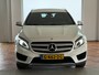 Mercedes-Benz GLA 200 AMG line | Navigatie | 19 inch AMG velgen | Bi-Xenon | Camera | PDC voor+achter | Half lederen sportstoelen met stoelverwarming | Bluetooth | Airconditioning | Volledige onderhoudshistorie aanwezig!