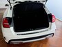Mercedes-Benz GLA 200 AMG line | Navigatie | 19 inch AMG velgen | Bi-Xenon | Camera | PDC voor+achter | Half lederen sportstoelen met stoelverwarming | Bluetooth | Airconditioning | Volledige onderhoudshistorie aanwezig!