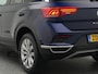 Volkswagen T-Roc Style 1.5 TSI 150PK | Panoramadak | LED | Trekhaak | Climate Control | Navigatie