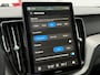 Volvo XC60 T6 Plug-in hybrid AWD Plus Black Edition | Luchtvering | Head-Up Display | 360º Camera | Schuif/Kantel-Panoramadak | Google Infotainment | 21 inch Lichtmetalen velgen|