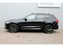 Volvo XC60 T6 Plug-in hybrid AWD Plus Black Edition | Luchtvering | Head-Up Display | 360º Camera | Schuif/Kantel-Panoramadak | Google Infotainment | 21 inch Lichtmetalen velgen|