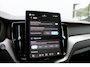 Volvo XC60 T6 Plug-in hybrid AWD Plus Black Edition | Luchtvering | Head-Up Display | 360º Camera | Schuif/Kantel-Panoramadak | Google Infotainment | 21 inch Lichtmetalen velgen|