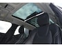 Volvo V90 T8 Plug-in hybrid AWD Ultra Dark | Luchtvering | Trekhaak | Panoramadak | Head up display | Verwarmbare voorstoelen met massagefunctie | Premium audio by Bowers&Wilkins | Interieur voorverwarming