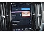 Volvo V90 T8 Plug-in hybrid AWD Ultra Dark | Luchtvering | Trekhaak | Panoramadak | Head up display | Verwarmbare voorstoelen met massagefunctie | Premium audio by Bowers&Wilkins | Interieur voorverwarming