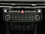 Hyundai Tucson 1.6 T-GDI PHEV Premium Sky 4WD / Accu SoH 100 % / Fabrieksgarantie tot 10-2029 / Panorama schuifdak / Dealer Onderhouden / HUD / Apple Carplay Android Auto / Camera / Elektr. stoelen & klep / Stoelventilatie / Stuur-, stoel- en achterbankverwarming / Stoelverkoeling / 19" LM wielen & All Season banden /